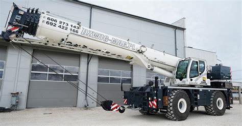Technologie de télescopage expérimentée/comprovata tecnologia di. Polens erster Liebherr-Geländekran | Vertikal.net