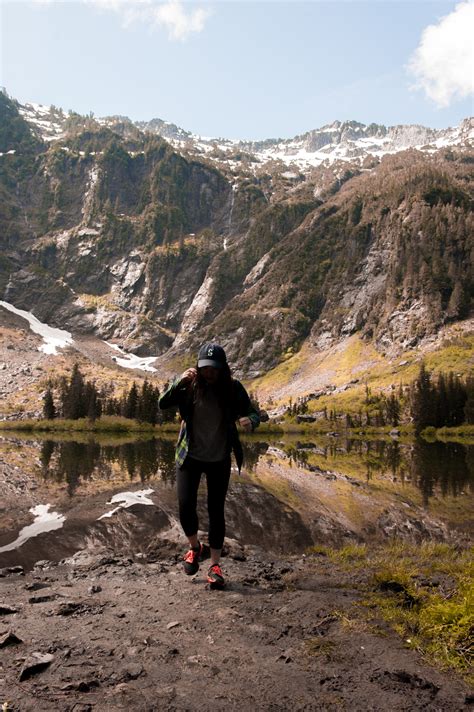 Gambar Batu Gurun Berjalan Gunung Hiking Jejak Petualangan