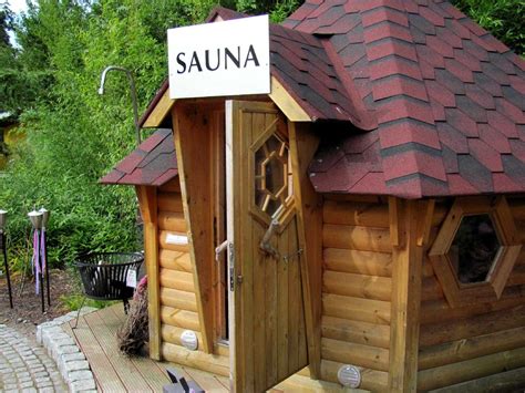 Wir bieten für jeden bedarf die richtige sauna. Gartenarbeit Ideen: Der Wellnessgarten: Whirlpool, Sauna ...