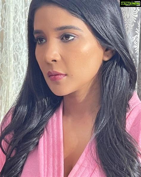 actress sakshi agarwal hd photos and wallpapers november 2021 gethu cinema