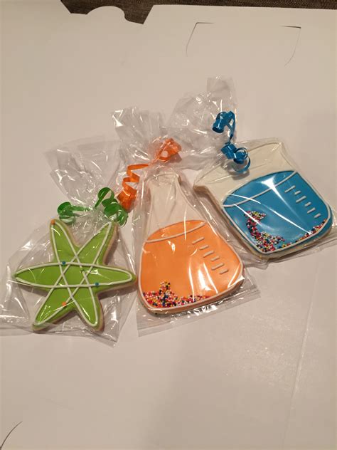 Expert designed christmas cookies options which are sure to please. Chemistry cookies | Graduation cakes, Party treats, Bake sale