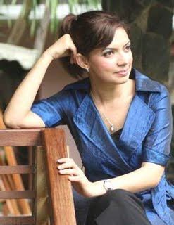 Umur 43 tahun) adalah pembawa acara, jurnalis, aktris, feminis, dan aktivis media sosial indonesia yang berketurunan bugis dan arab. Biodata Profil Najwa Shihab | Artikel Terbaru Indonesia
