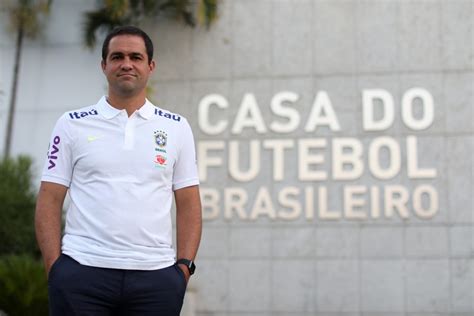 A seleção está escalada da seguinte maneira: Seleção brasileira olímpica enfrenta Cabo Verde e Sérvia na próxima Data Fifa : Tribuna do Sertão
