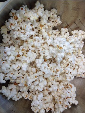 Our easy homemade kettle corn is the perfect treat for family night. Homemade Kettle Corn (With images) | Homemade kettle corn ...