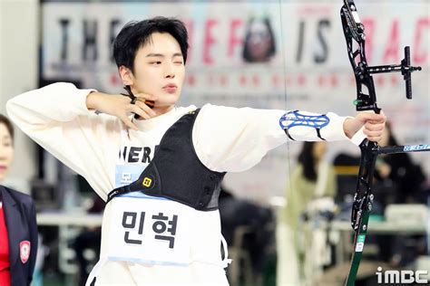 일본 스튜어디스 기내에서 남자 승무원의 타임정지 리모콘에 n새글. 독점 '2020 설특집 아육대' 몬스타엑스 미모는 백점만점에 오조 ...