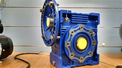 No reviews were found for worm drive gearbox. Worm Drive Gearbox NMRV050 100:1 ratio B5 Flange 14mm