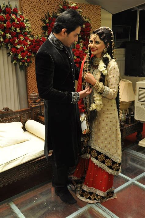 Attracted by marvi's beauty, he wanted to marry her. Fashion Freak: Fatima Effendi Wedding pics vol 2