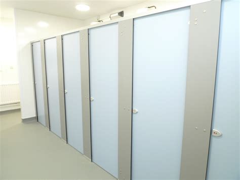 Cgl Privacy Toilet Cubicles 10 Year Guarantee