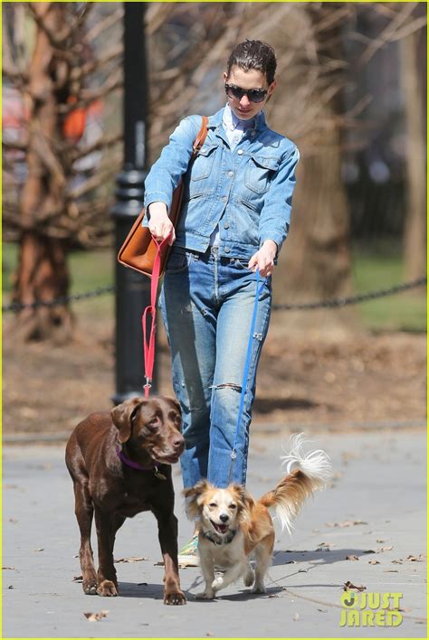 Full Sized Photo Of Anne Hathaway Adam Shulman Walk The Dogs 03 Photo