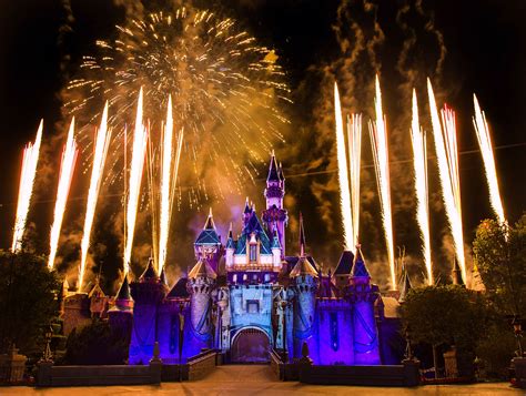 Four Reasons To Take The Kids To Disneyland This Summer Huffpost