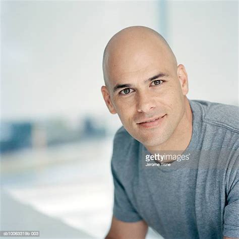 Shaved Bald Photos Et Images De Collection Getty Images