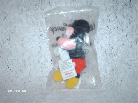 2001 kelloggs disney mickey mouse mini bean