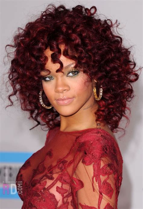 Rihanna Red Rihanna Curly Hair Rihanna Hairstyles Celebrity