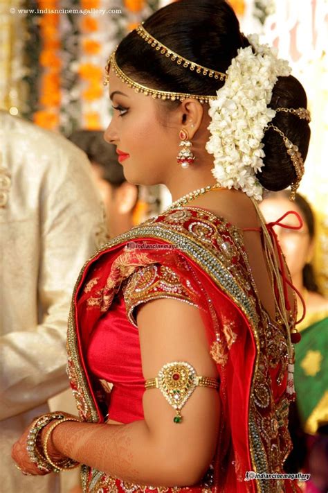It is one of the traditional forms of hairstyle the. Pin by Swank Studio on South Indian Bride | Indian wedding ...