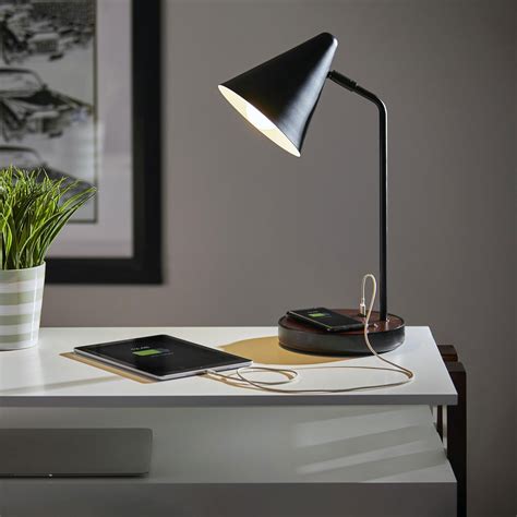 Edwin Oliver Wireless Charging Desk Lamp