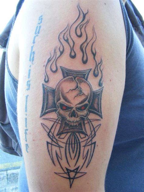 How to draw an iron cross skull, step by step, drawing guide, by dawn. Skull, iron cross, flames + Pin striping tattoo