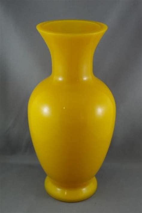 Yellow Peking Glass Vase 26 5cm Zother Oriental