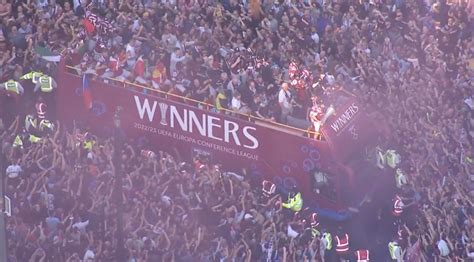 West Ham News Fans Turn Up In Their Thousands To Welcome Their Heroes
