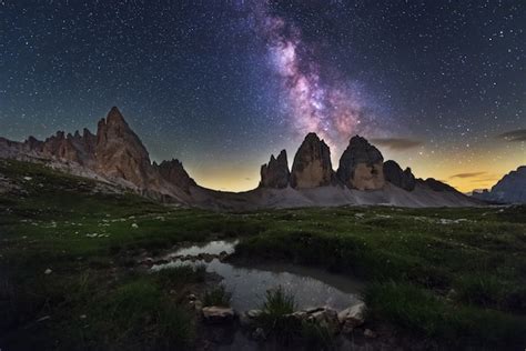 Premium Photo Milky Way Above Tre Cime Di Lavaredo Mountains