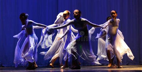 Dance Performance Editorial Stock Image Image Of Beautiful 36917499