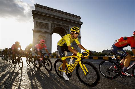 Zwift Build New Mont Ventoux And Champs Elys Es Worlds For Virtual Tour De France Cyclingnews