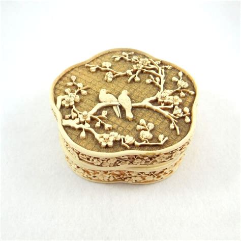 Vintage Ivory Dynasty Trinket Box By Arnart