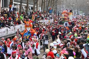 Cologne carnival (kölner karneval) featured in. Festkomitee Kölner Karneval: Rosenmontagszug soll kürzer ...
