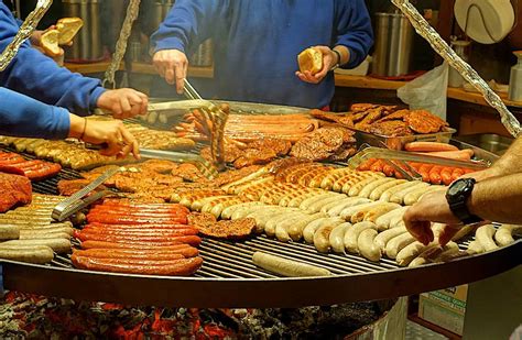 11 Most Popular Street Foods From Different Countries That Are Worth