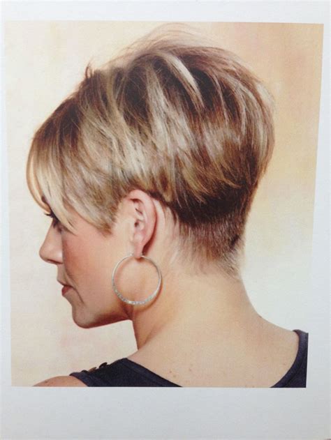 Pin By Nicole Carlen On Convex Graduation Short Wedge Hairstyles Wedge Hairstyles Short