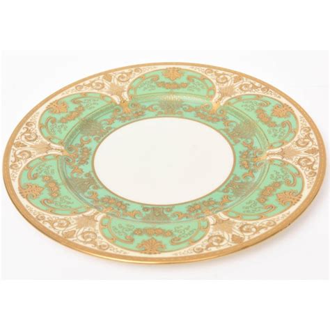 12 Elaborate Green And Raised Gold Encrusted Presentation Or Dinner