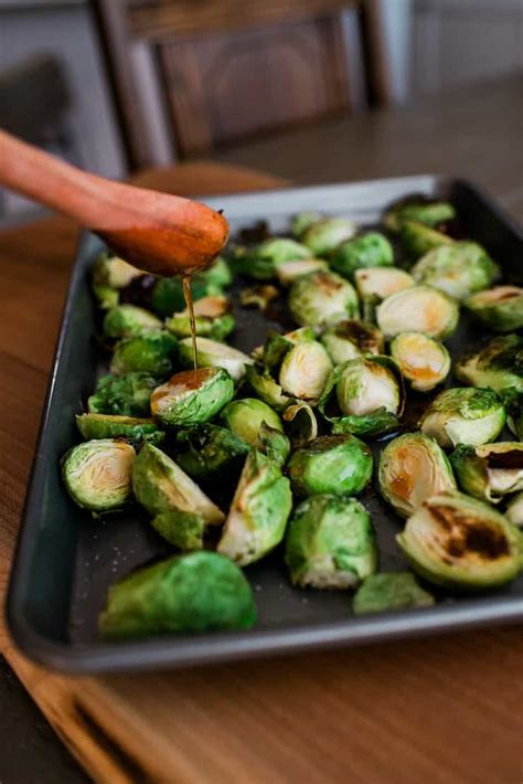 We love that the maple syrup gives this recipe a little flavor of fall, but also helps to caramelize the brussels! Maple Syrup Chipotle Roasted Brussels Sprouts - Muy Bueno ...