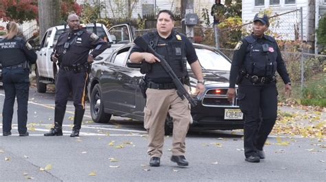 2 Nj Cops Shot At Close Range In Newark Suspect Still On Loose