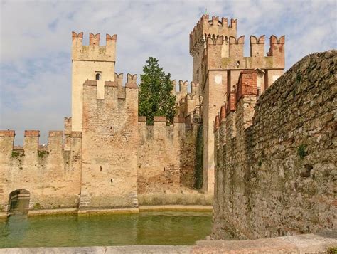 Sirmione Italy Scaliger Castle Stock Image Image Of Landmark
