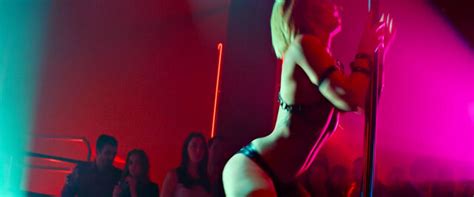 Nude Video Celebs Svetlana Khodchenkova Sexy Voin 2015