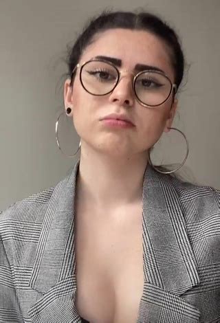 Luc A Fern Ndez Luciafernandez Nude And Sexy Videos On Tiktok