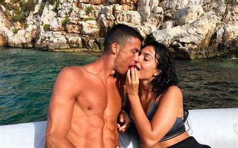 Cristiano Ronaldos Girlfriend Flaunts Sh80 Million Ring Amid Engagement Reports The Standard