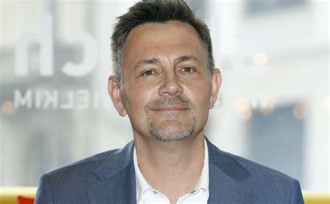 Gorzki, właściwie krzysztof gorzkiewicz (ur. Ibisz: Ponad 20 lat byłem ministrantem. Zastanawiałem się ...
