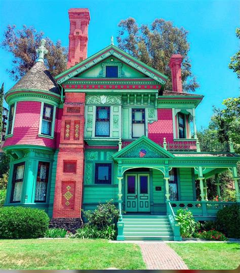 I Love Brightly Colored Victorian Houses Rainbow House Painted Lady