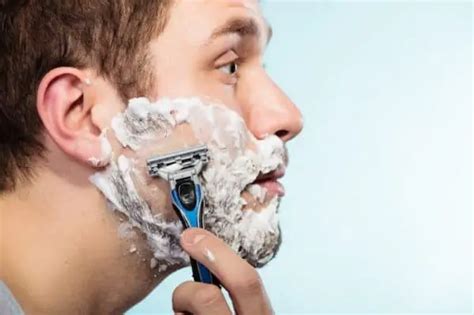 How To Prevent And Treat Razor Burn