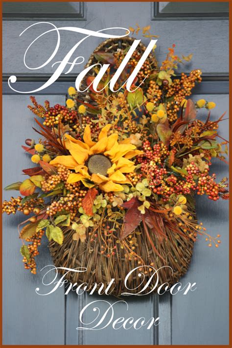 Amazing home design & ingenious ideas for your small apartment | space saving furniture ➤ 20. FALL DOOR DECOR - StoneGable