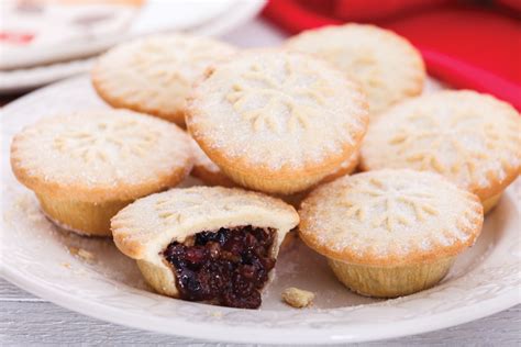 Traditional Christmas Foods of England Taste Good Here, Too