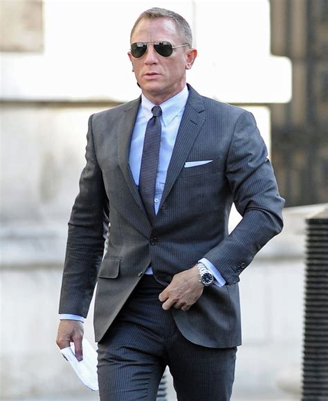 Check spelling or type a new query. Daniel Craig looks great in this suit | James bond suit ...
