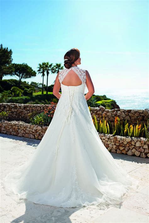 Maybe you would like to learn more about one of these? Brautkleid - traumhafte Brautkleider auf hochzeitsmode.online