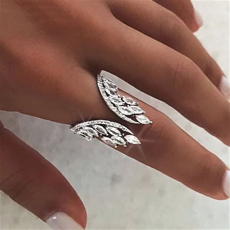 Female Angel Wings Ring Paved Full Shiny Aaa Zircon Cz Engagement