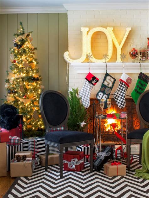 Creating a holiday themed mantel is an excellent way to bring holiday cheer into your home. 25 Indoor Christmas Decorating Ideas | HGTV