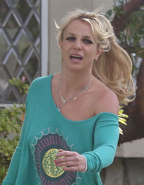 Pics Britney Spears Braless No Underwear Wardrobe Malfunction