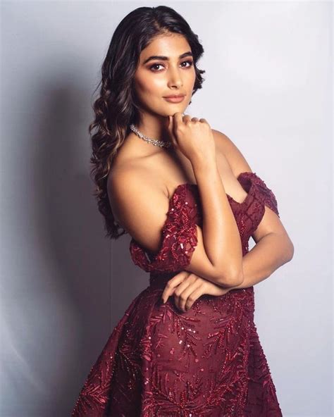 Pooja Hegde Hot Tempting Image Actress Beauty Image Gallery In 2020
