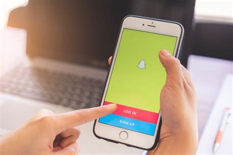 Modrinhoog (@modrinhoog) reported 40 minutes ago @kayceer90489736 @snapchatsupport idk what's been going on with them, worst part is they won't do anything to help recover it. Snapchat is shuttering peer-to-peer money transfer service ...