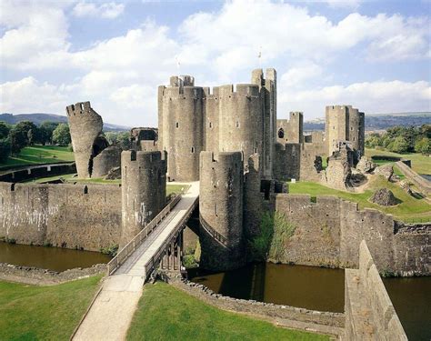Caerphilly Castle Caerphilly Wales Wales Tourism Uk Tourism Travel
