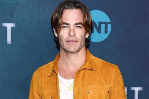 8 Things You Didnt Know About Chris Pine Super Stars Bio